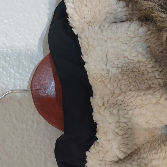 USED H&M KIDS 7/8 PUFFER JACKET WITH DETACHABLE HOOD COLOR BLACK - Picture 10 of 11